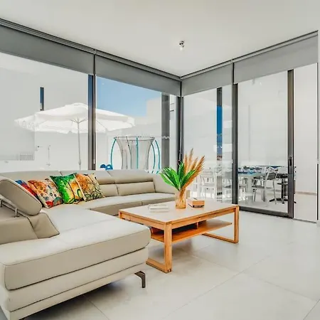 Sunnyvillas 4br New Private Pool In Pernera Villa *