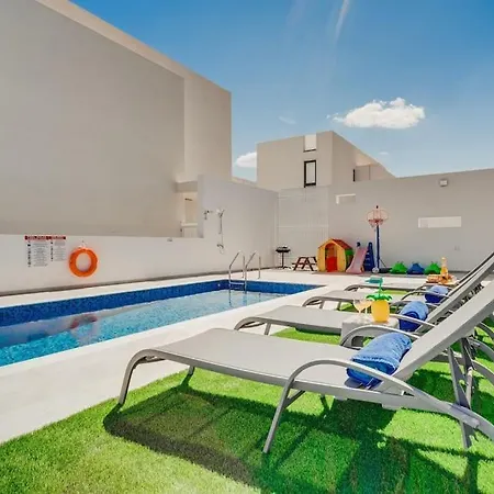 Sunnyvillas 4br New Private Pool In Pernera *