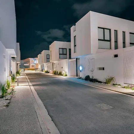 Sunnyvillas 4br New Private Pool In Pernera Willa