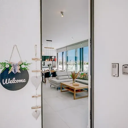 Sunnyvillas 4br New Private Pool In Pernera *