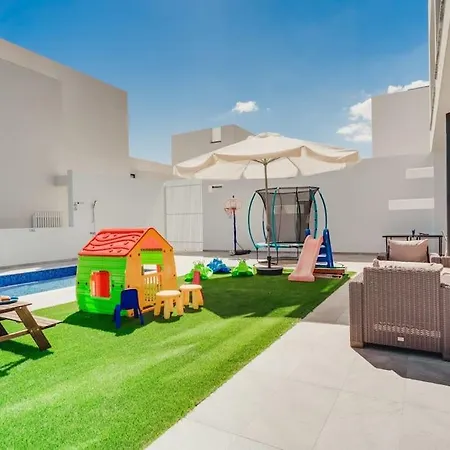 Sunnyvillas 4br New Private Pool In Pernera * Protaras