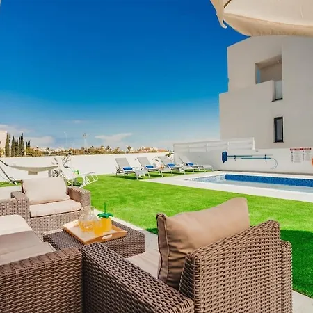 Villa Sunnyvillas 4br New Private Pool In Pernera