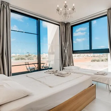 Sunnyvillas 4br New Private Pool In Pernera فيلة بروتاراس