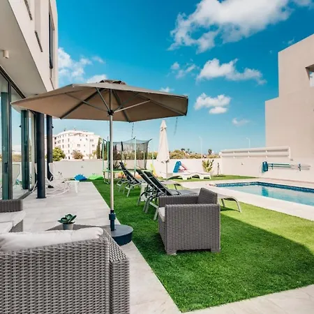 Sunnyvillas 4br New Private Pool In Pernera Protaras