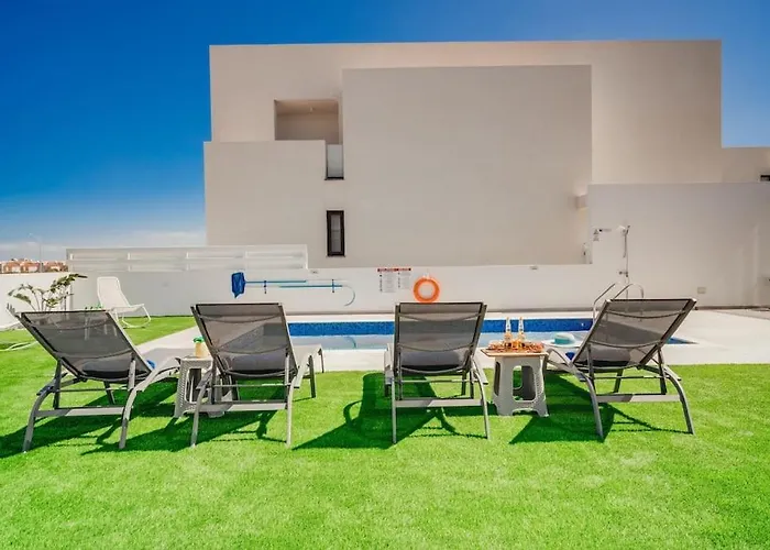 Sunnyvillas 4br New Private Pool In Pernera Vila