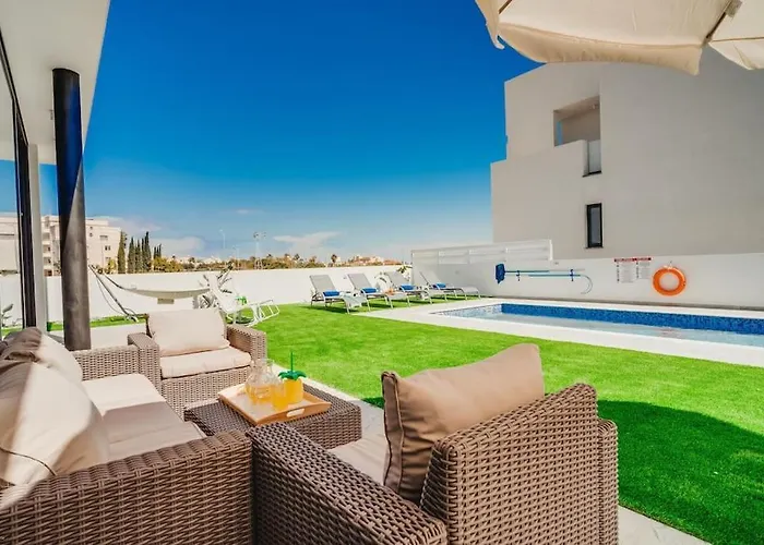 Βίλα Sunnyvillas 4br New Private Pool In Pernera