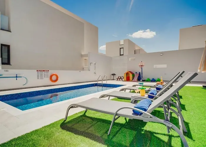 Sunnyvillas 4br New Private Pool In Pernera *