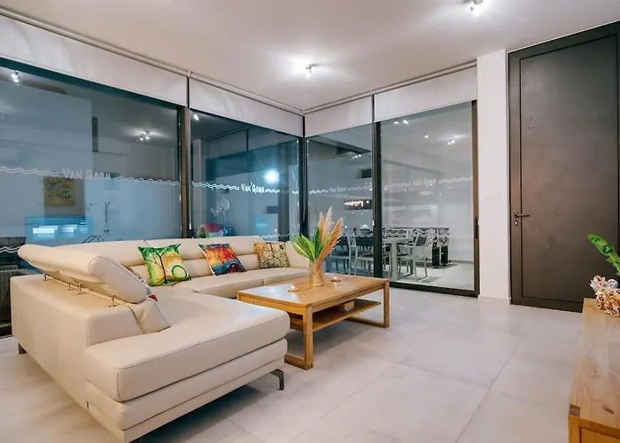 Sunnyvillas 4br New Private Pool In Pernera Vila *