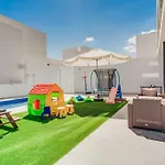 Sunnyvillas 4br New Private Pool In Pernera * Protaras