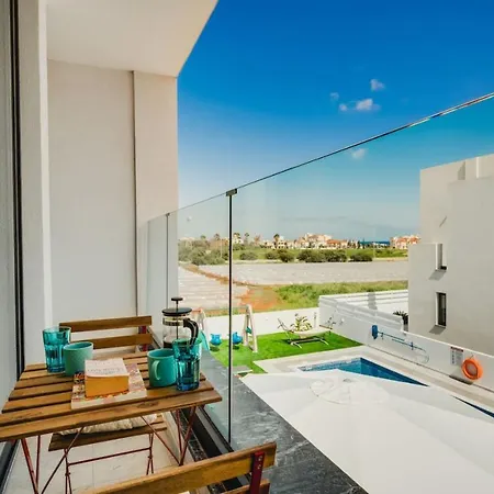 Vilă Sunnyvillas 4br New Private Pool In Pernera Protaras