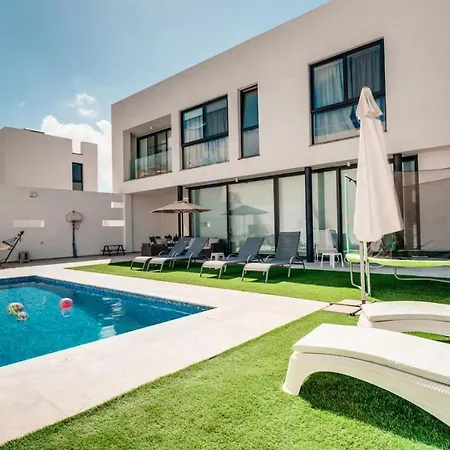Sunnyvillas 4br New Private Pool In Pernera Vilă