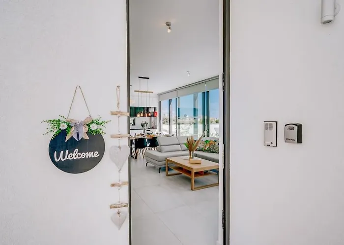 Sunnyvillas 4br New Private Pool In Pernera *