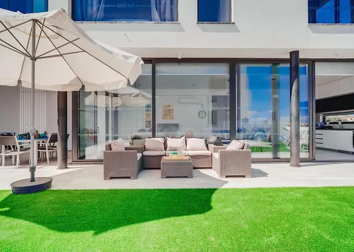 Sunnyvillas 4br New Private Pool In Pernera Вилла